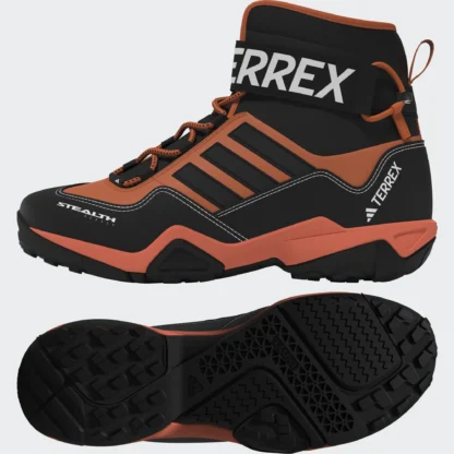 Adidas Hydro_Lace 2.0 -- digital rendering. The final product may be different from the digital rendering.